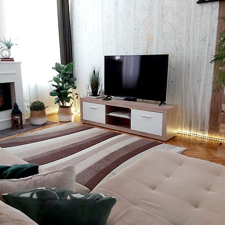 Lena Apartman - Егер Екстериор снимка